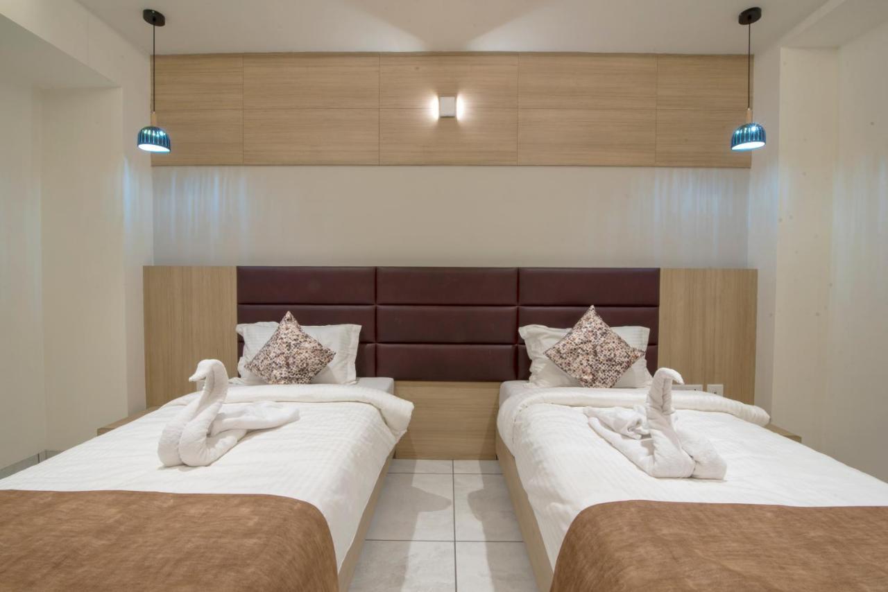 אחמדאבאד Hotel Silvera Grand מראה חיצוני תמונה