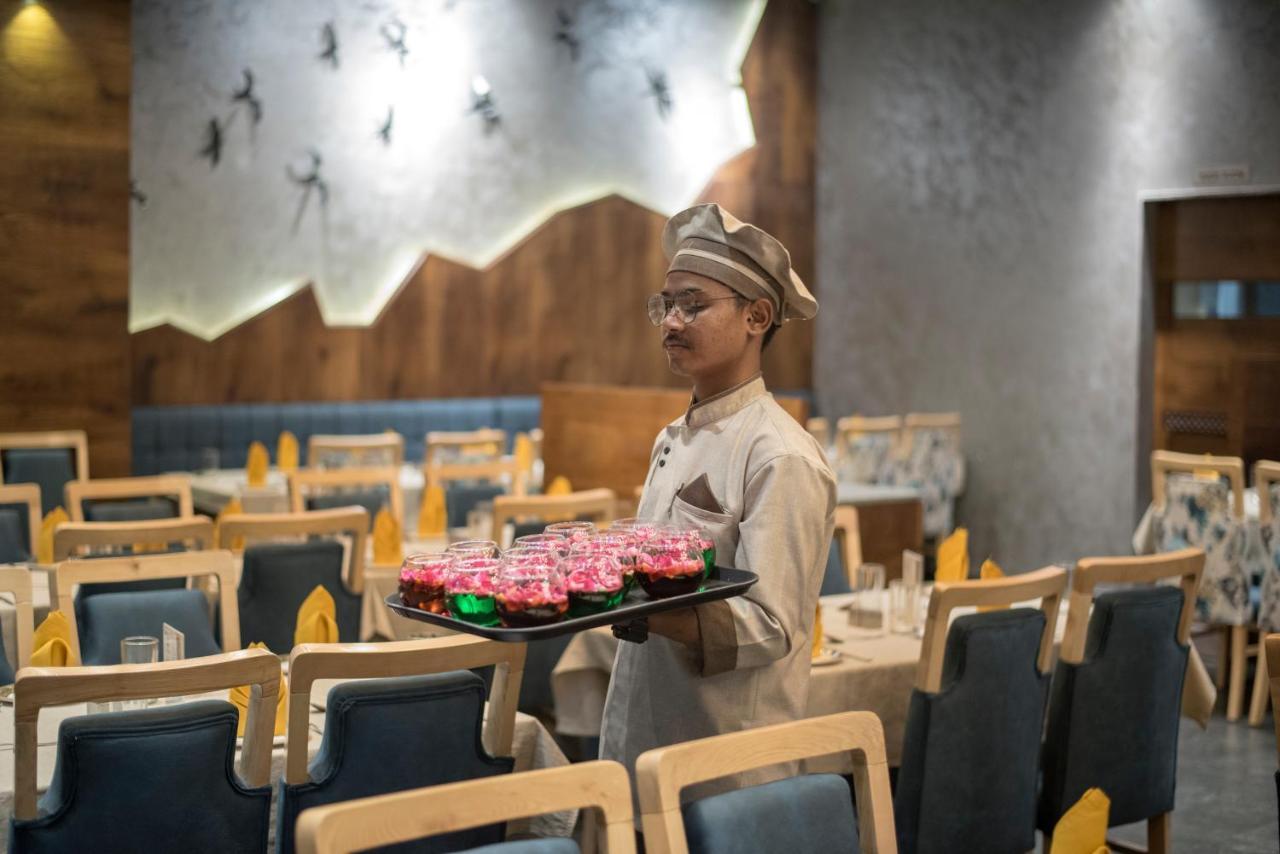 אחמדאבאד Hotel Silvera Grand מראה חיצוני תמונה
